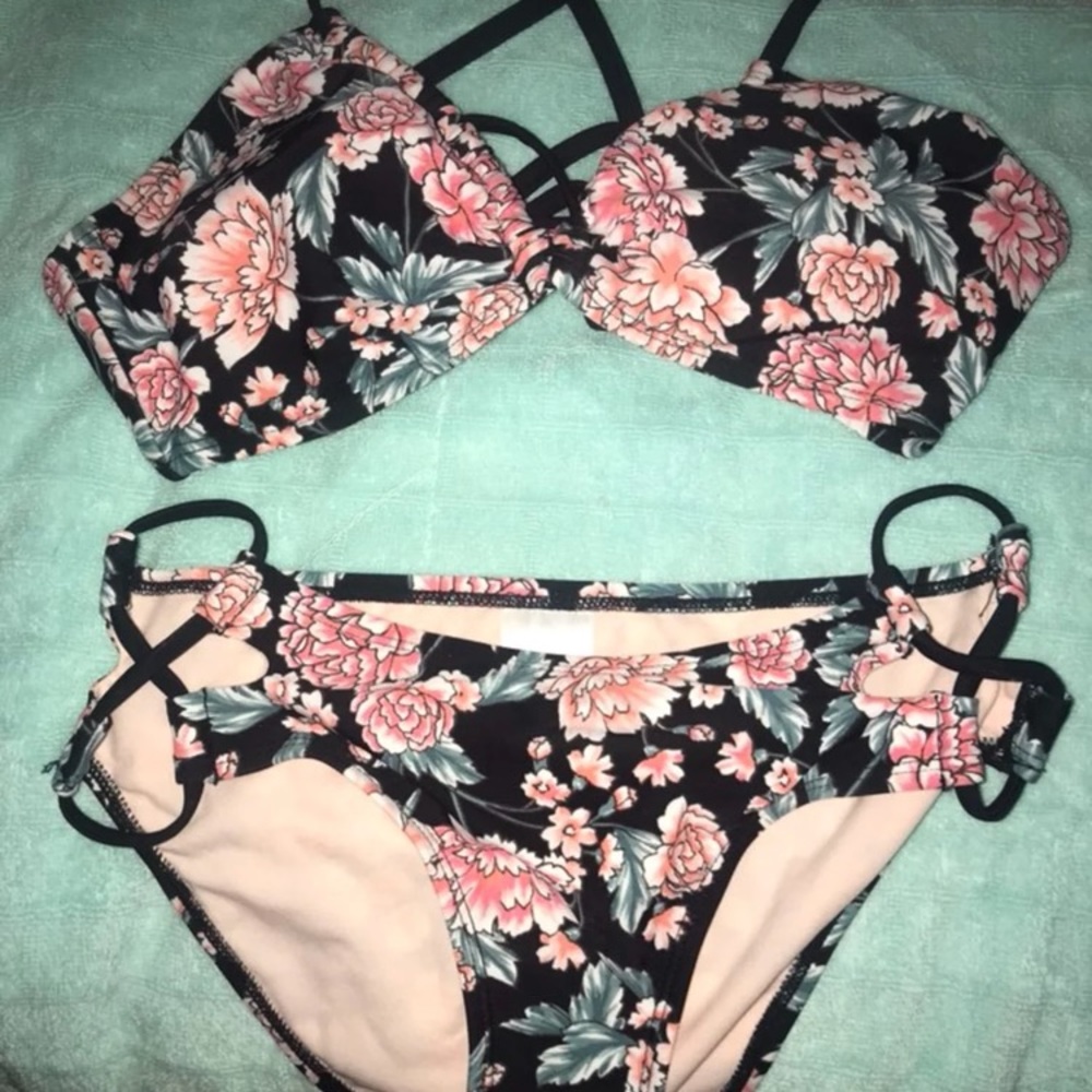 Floral bikini